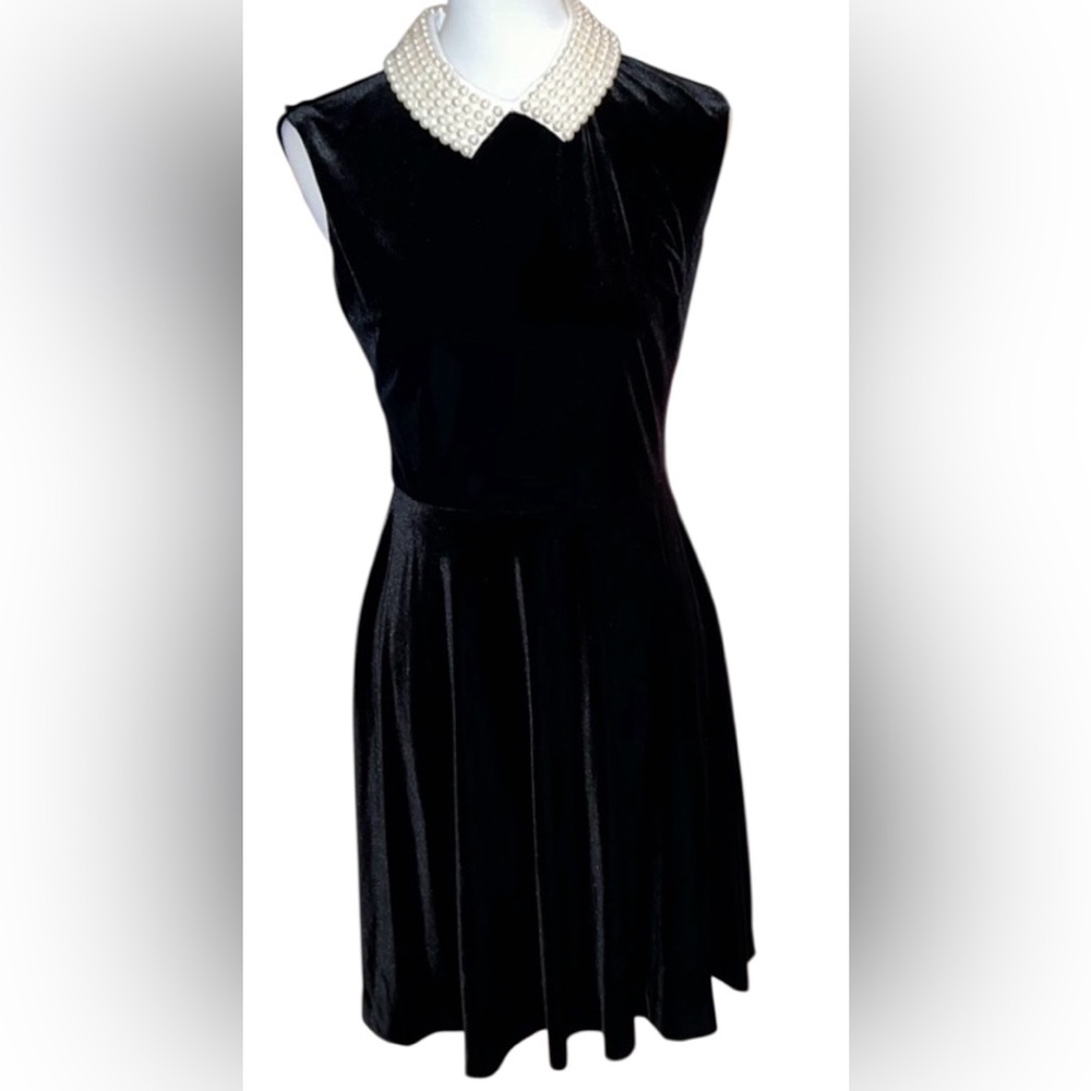 Betsey Johnson Black Velvet Dress Faux Pearl Collar Fit Flare 6 Party Cocktail
